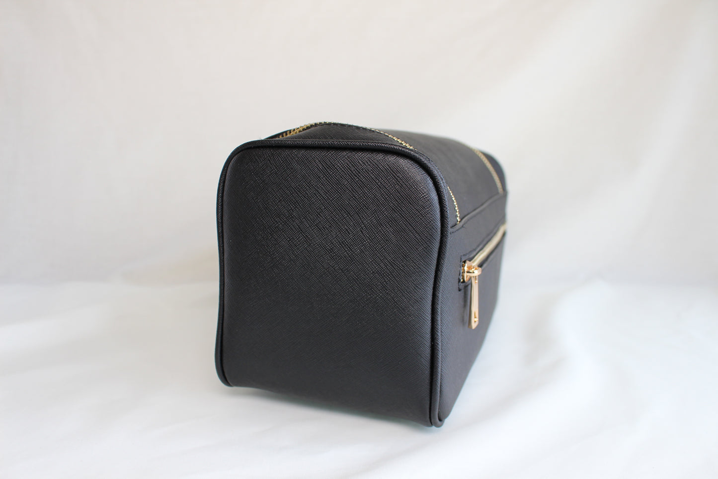 Seleny Leather Toiletry Bag