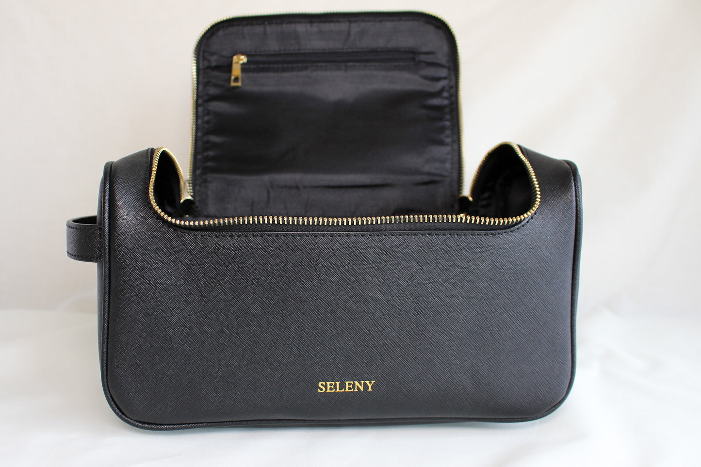 Seleny Leather Toiletry Bag