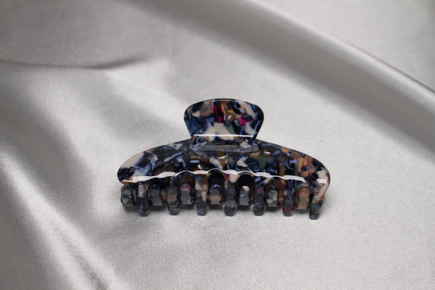 Seleny Resin Claw Clip (Blue Confetti)