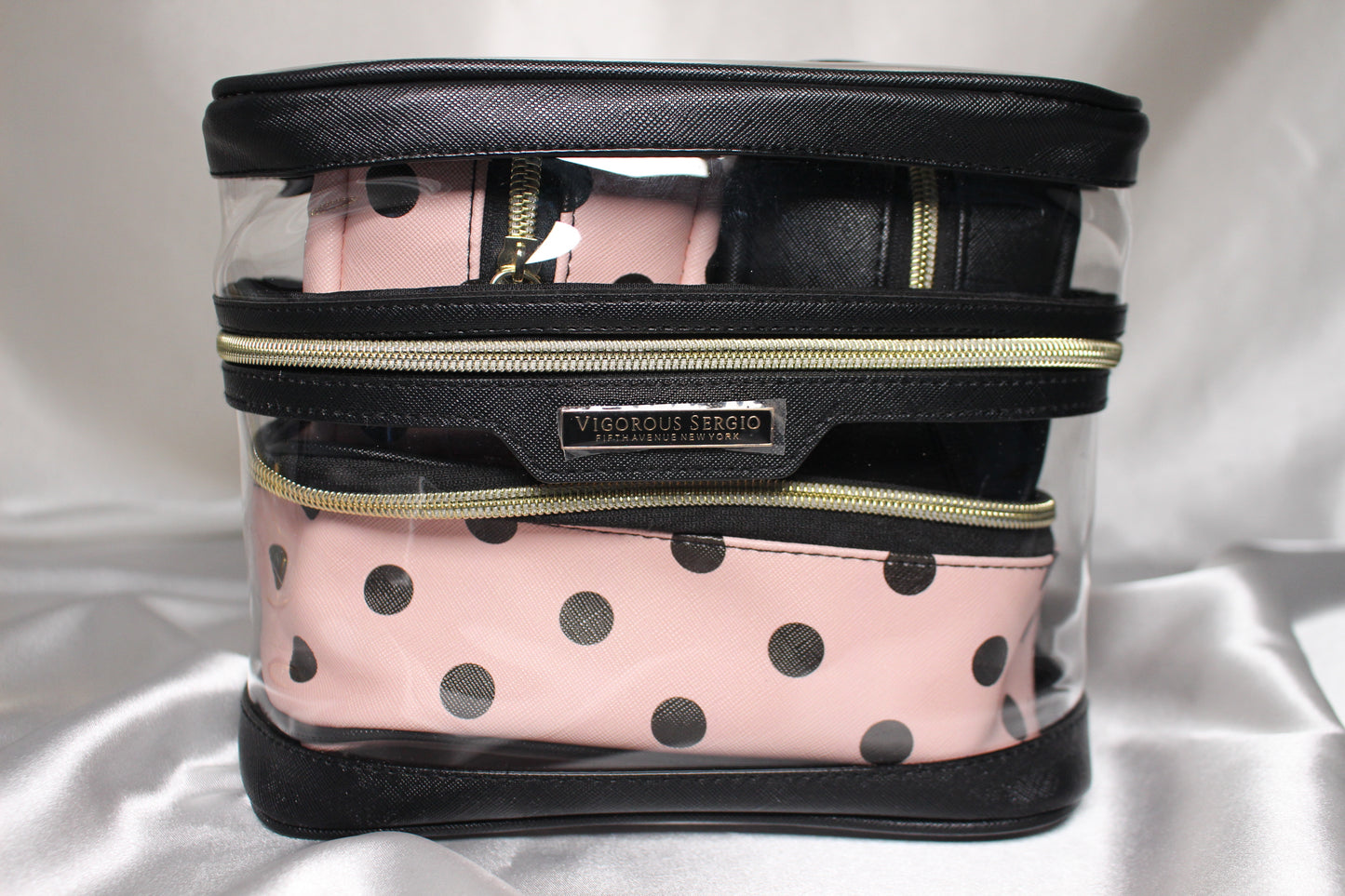 Vigorous Sergio Pretty 4-Piece Toiletry Train Case